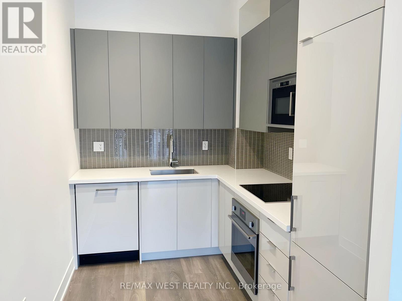 526 - 2908 Hwy 7 Road, Vaughan (Concord), Ontario  L4K 0K5 - Photo 6 - N12733714