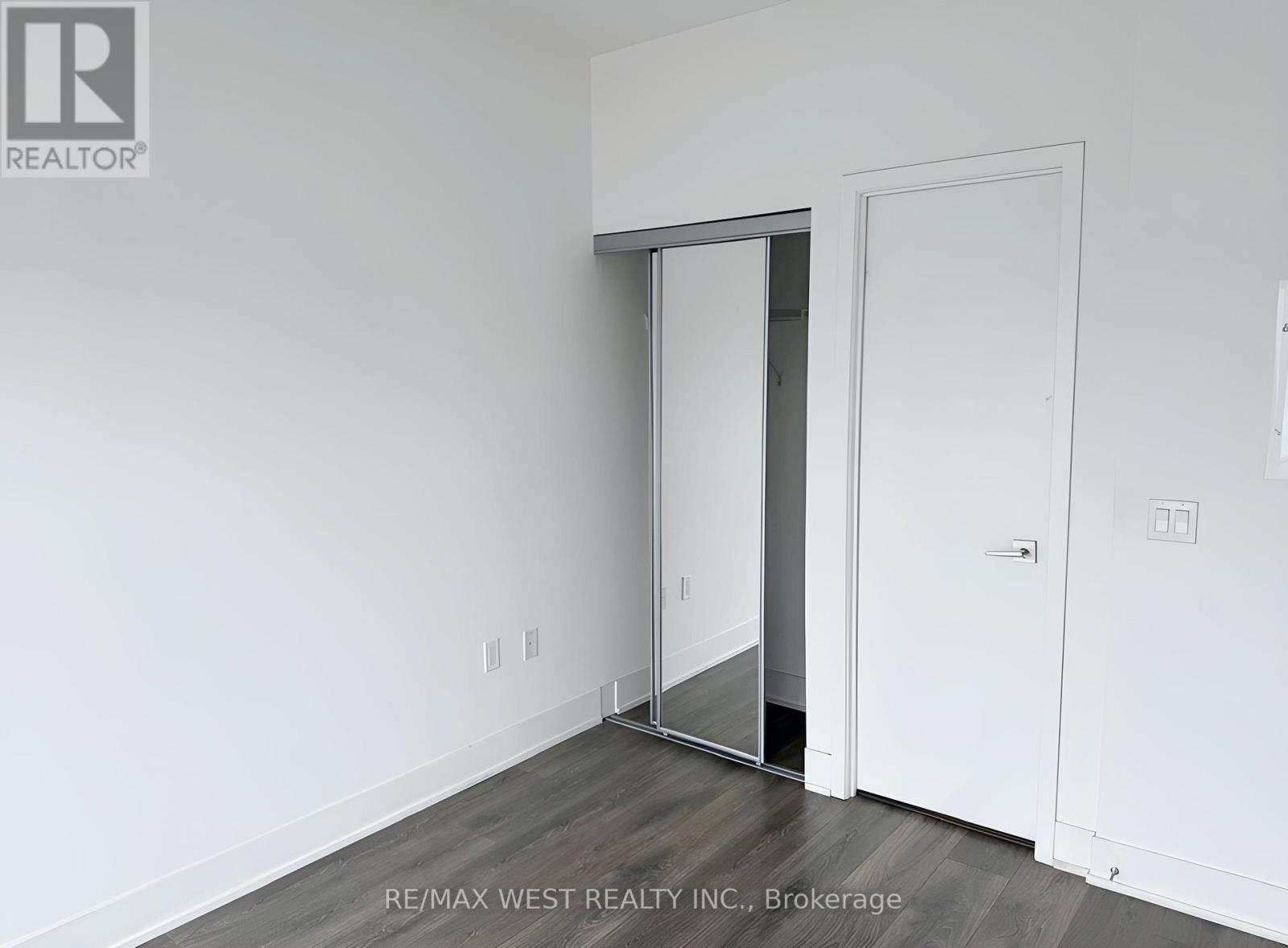 526 - 2908 Hwy 7 Road, Vaughan (Concord), Ontario  L4K 0K5 - Photo 8 - N12733714