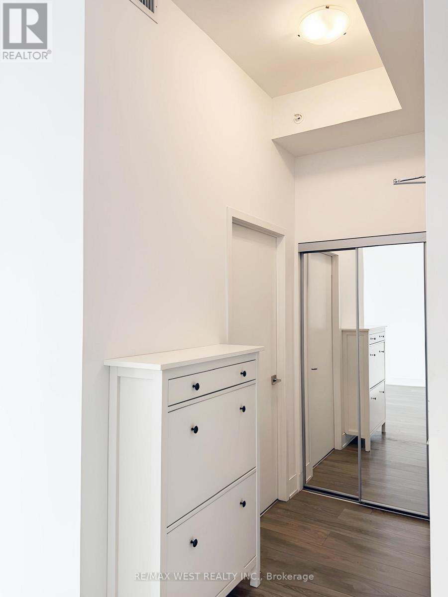 526 - 2908 Hwy 7 Road, Vaughan (Concord), Ontario  L4K 0K5 - Photo 12 - N12733714