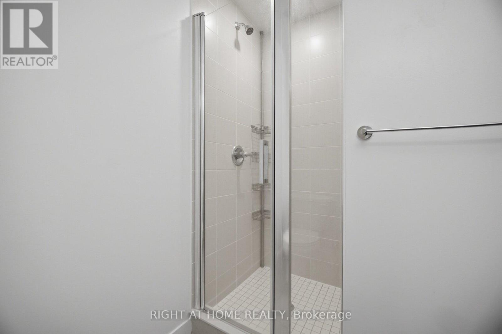 2433 Dufferin Street, Toronto (Briar Hill-Belgravia), Ontario  M6E 0B4 - Photo 27 - W12760532