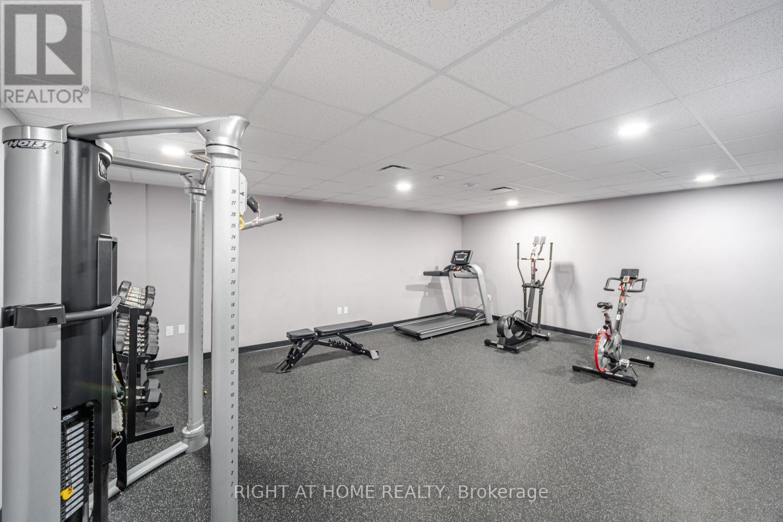 2433 Dufferin Street, Toronto (Briar Hill-Belgravia), Ontario  M6E 0B4 - Photo 30 - W12760532