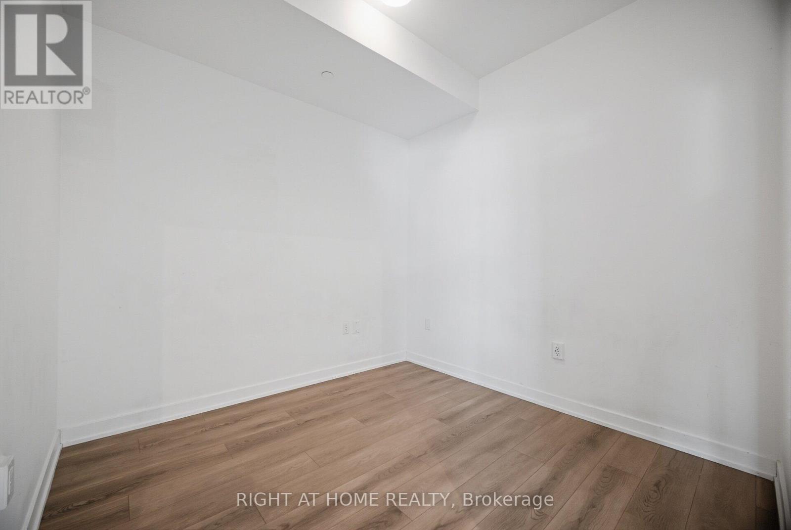 2433 Dufferin Street, Toronto (Briar Hill-Belgravia), Ontario  M6E 0B4 - Photo 24 - W12760532