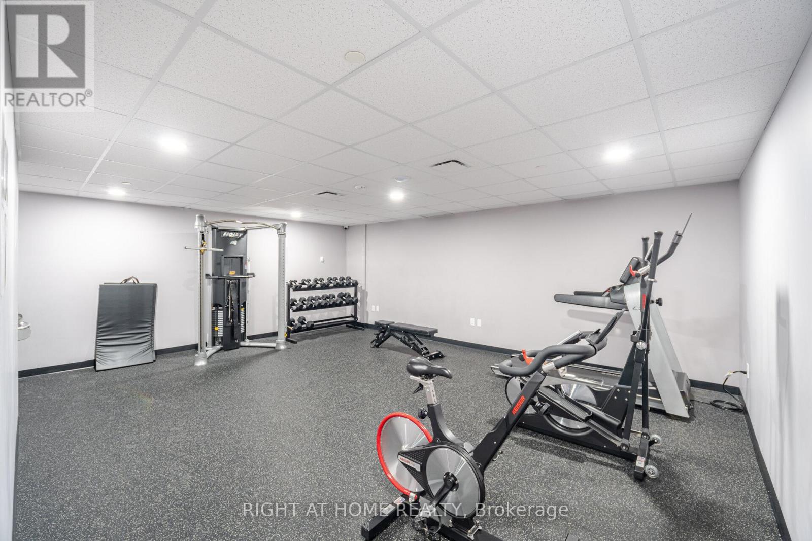 2433 Dufferin Street, Toronto (Briar Hill-Belgravia), Ontario  M6E 0B4 - Photo 29 - W12760532