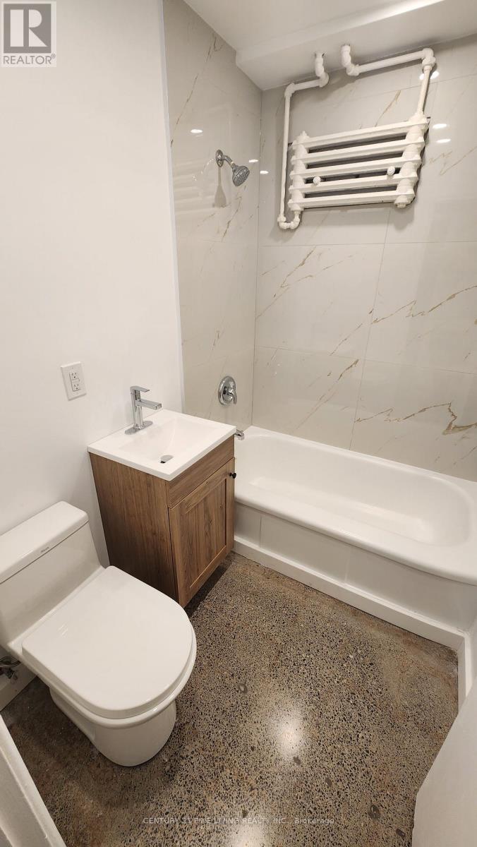 #5 (Lower) - 580 Nairn Avenue W, Toronto (Caledonia-Fairbank), Ontario  M6E 2K4 - Photo 15 - W12760034