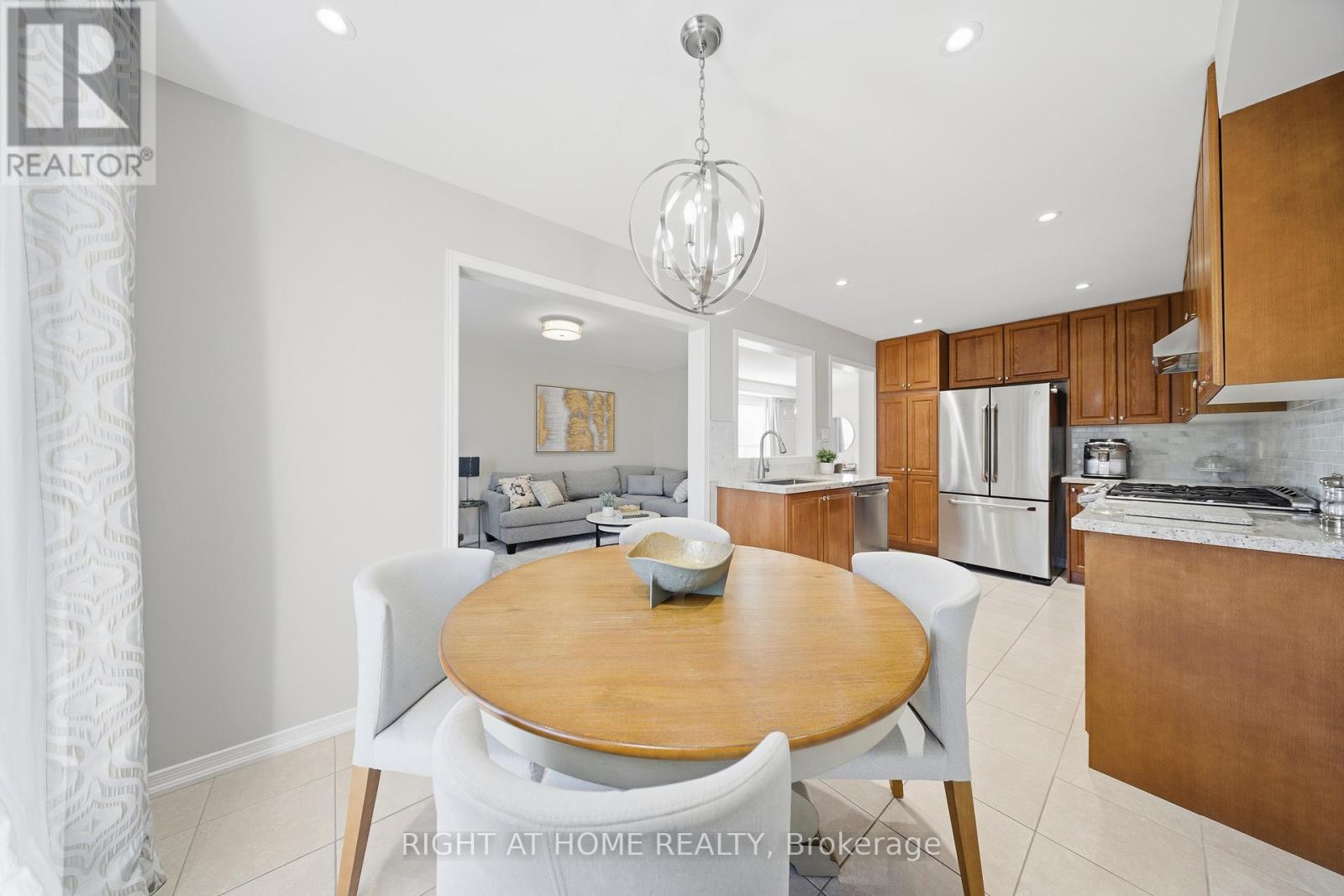 9 Manordale Crescent, Vaughan, Ontario  L4H 0T6 - Photo 16 - N12745826