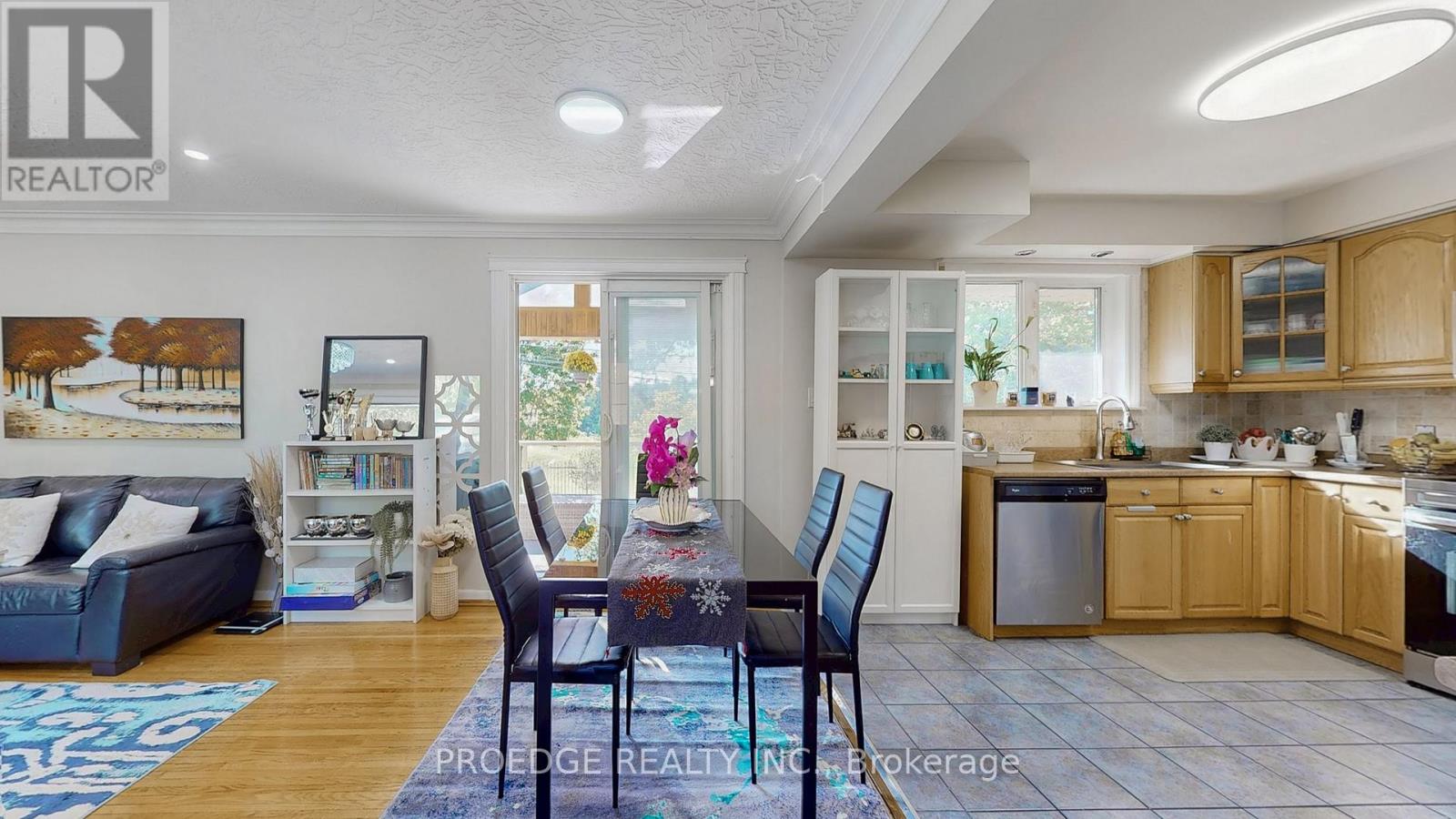 262 Randall Crescent, Toronto, Ontario  M1M 3K4 - Photo 9 - E12445978