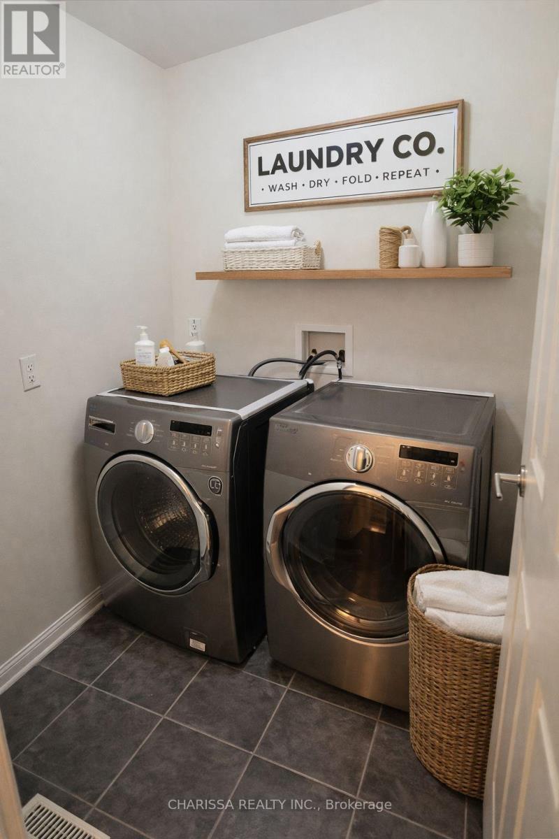 Main - 483 Pozbou Crescent, Milton (Wi Willmott), Ontario  L9T 8H9 - Photo 10 - W12684476