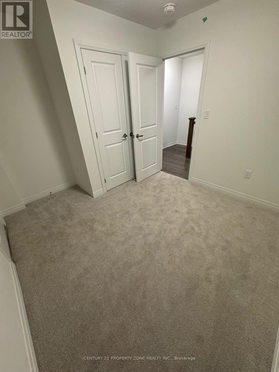 Upper - 2 Timber Fall Drive, Brampton (Northwest Brampton), Ontario  L7A 5L9 - Photo 11 - W12745454