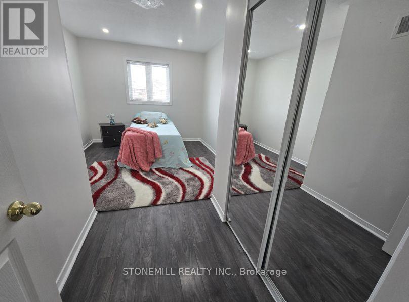 6798 Bansbridge Crescent, Mississauga, Ontario  L5N 6T3 - Photo 19 - W12764202