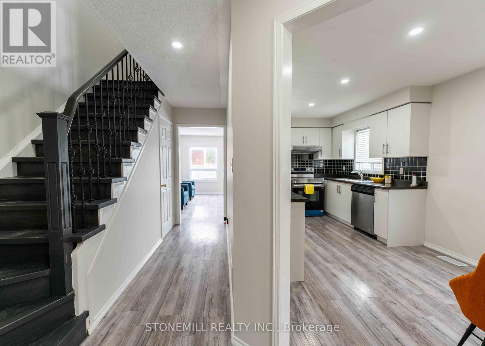 6798 Bansbridge Crescent, Mississauga, Ontario  L5N 6T3 - Photo 6 - W12764202