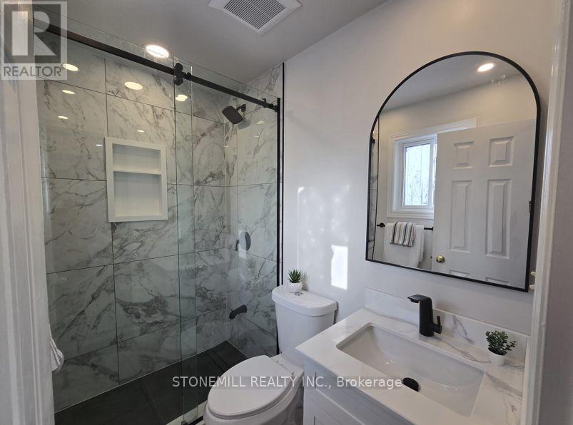 6798 Bansbridge Crescent, Mississauga, Ontario  L5N 6T3 - Photo 16 - W12764202