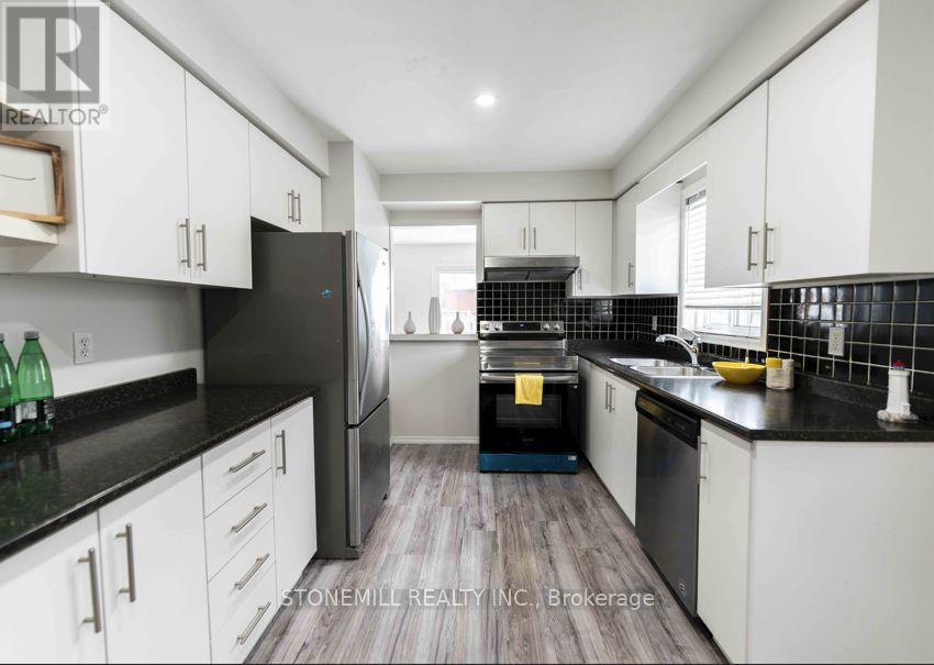 6798 Bansbridge Crescent, Mississauga, Ontario  L5N 6T3 - Photo 10 - W12764202