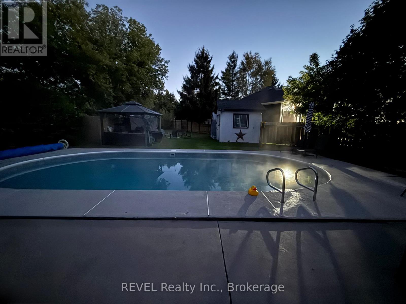 10 Laughlin Place, Welland, Ontario  L3C 4E2 - Photo 12 - X12764832