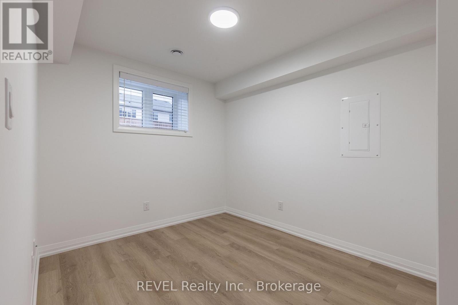 12 - 35 Southworth Street N, Welland, Ontario  L3B 1X8 - Photo 10 - X12764836