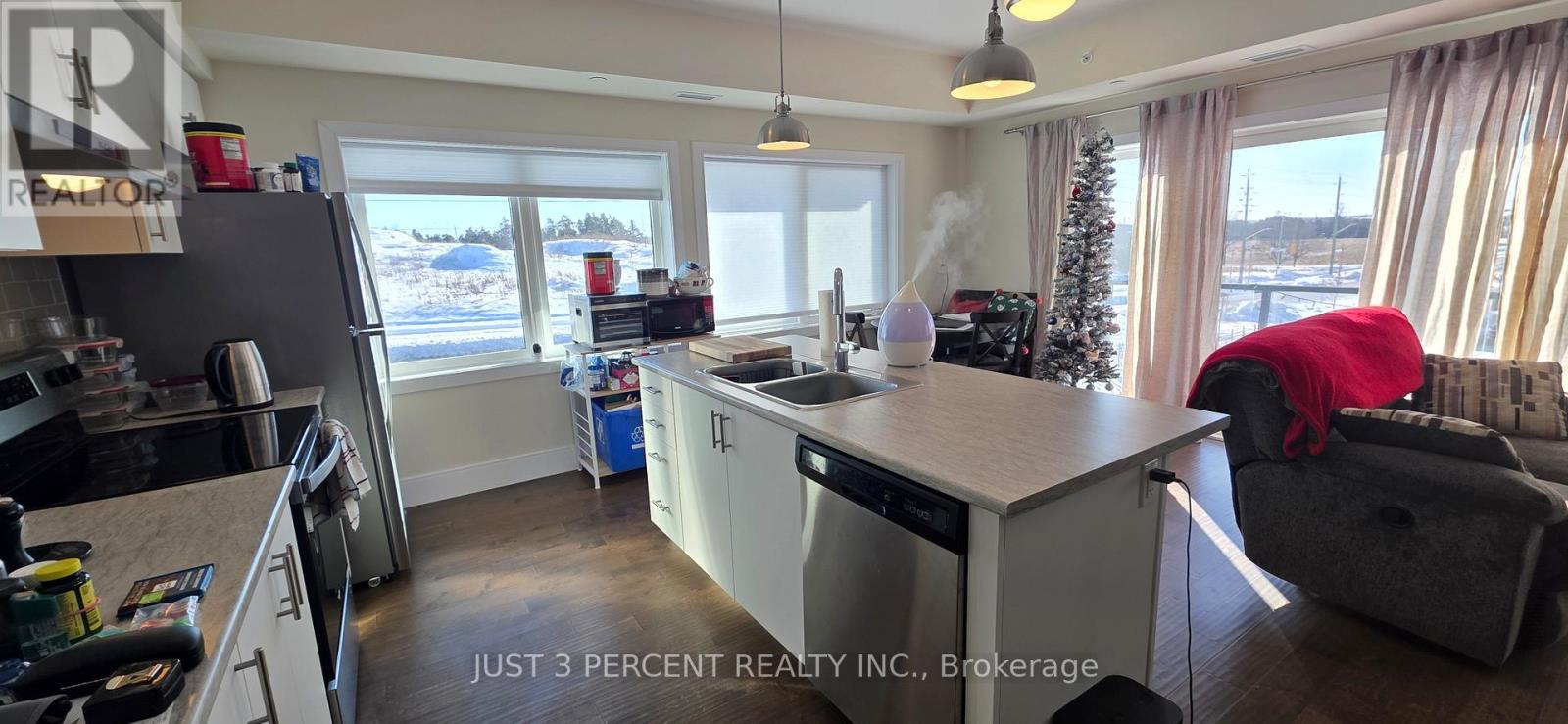 309 - 340 Florence Drive, Peterborough (Monaghan Ward 2), Ontario  K9J 0K4 - Photo 4 - X12764134