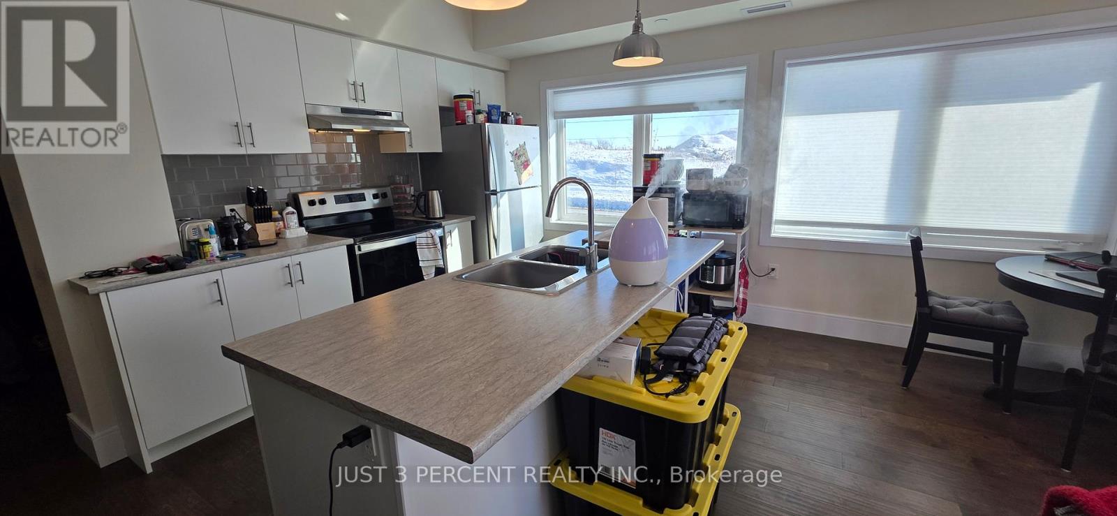 309 - 340 Florence Drive, Peterborough (Monaghan Ward 2), Ontario  K9J 0K4 - Photo 6 - X12764134