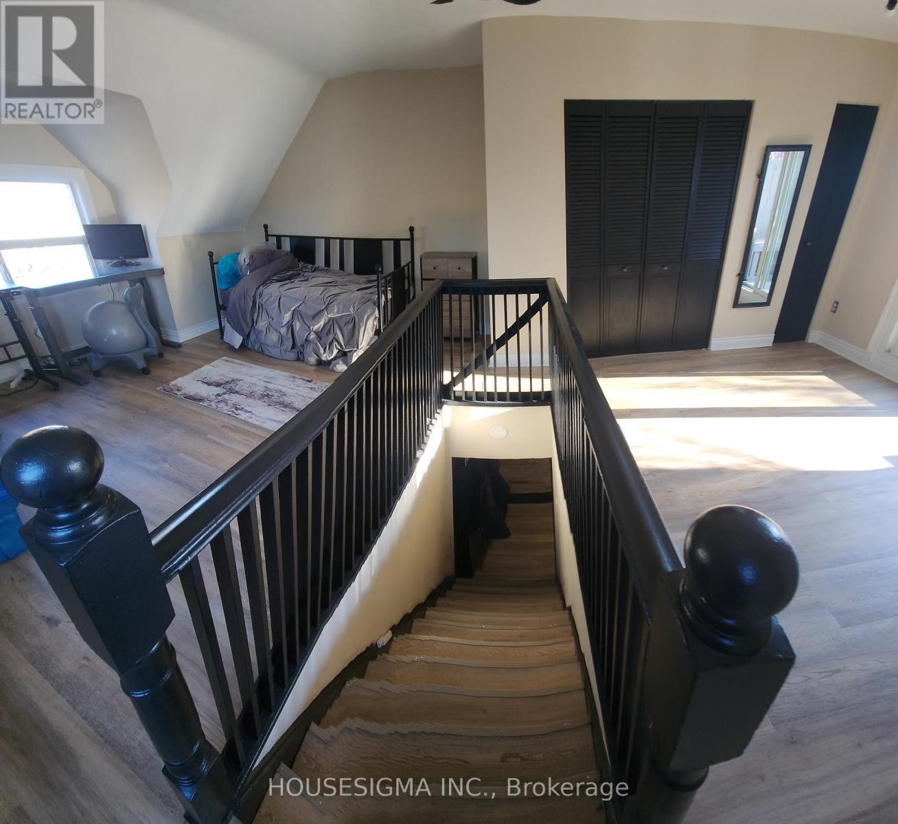 256 Woodbine Avenue, Toronto (The Beaches), Ontario  M4L 3P2 - Photo 23 - E12764806