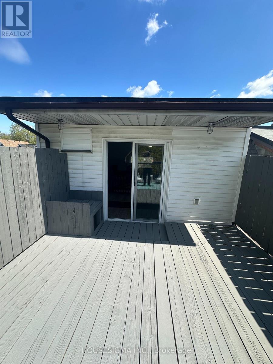 256 Woodbine Avenue, Toronto (The Beaches), Ontario  M4L 3P2 - Photo 27 - E12764806