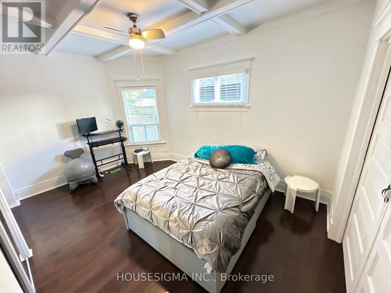 256 Woodbine Avenue, Toronto (The Beaches), Ontario  M4L 3P2 - Photo 34 - E12764806