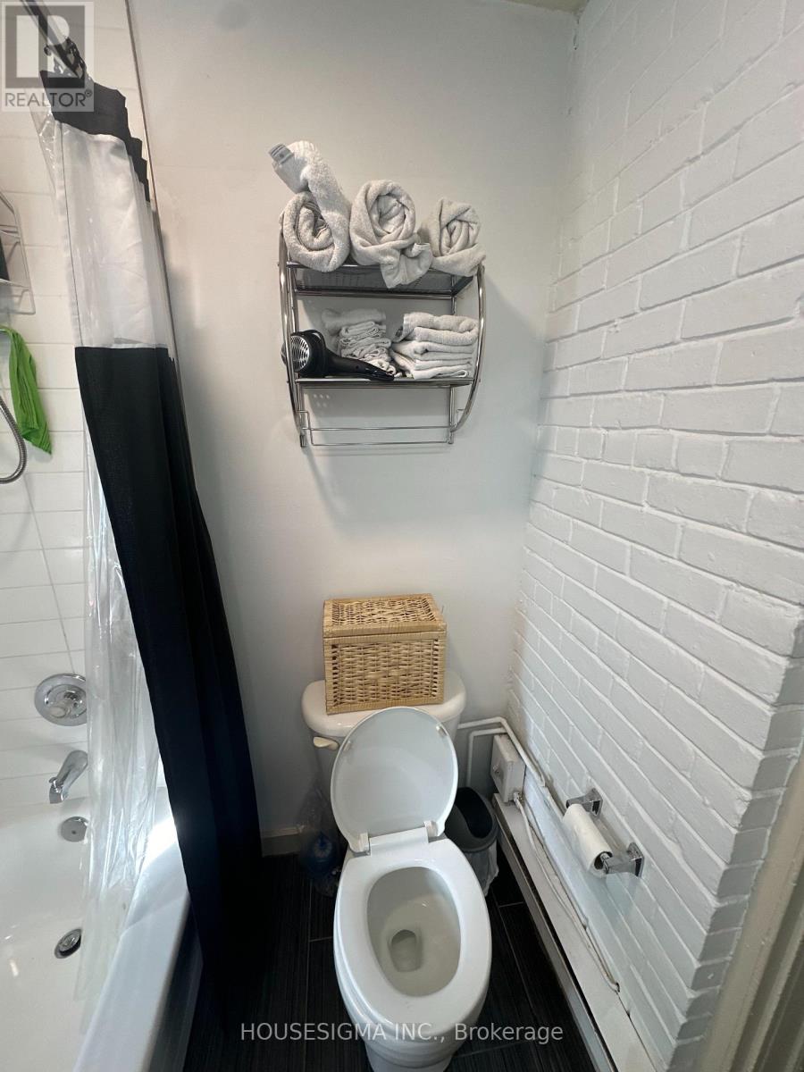 256 Woodbine Avenue, Toronto (The Beaches), Ontario  M4L 3P2 - Photo 42 - E12764806