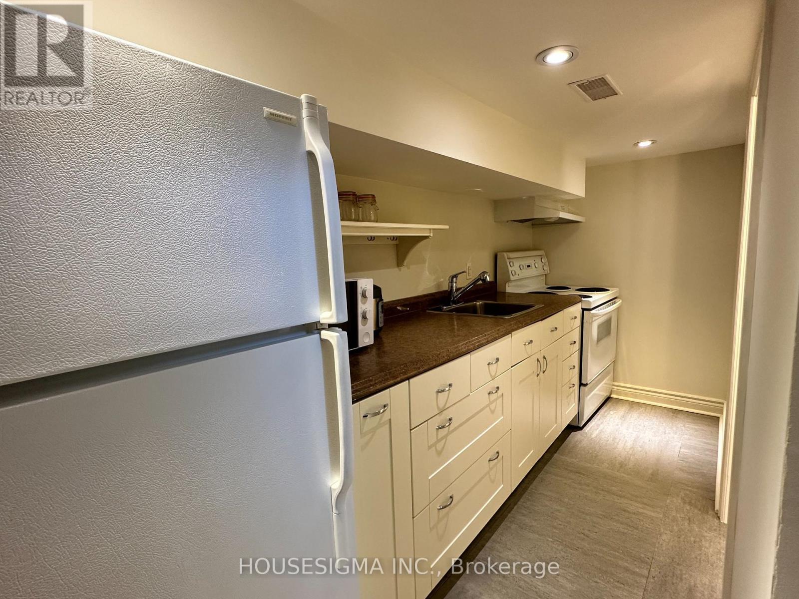 256 Woodbine Avenue, Toronto (The Beaches), Ontario  M4L 3P2 - Photo 45 - E12764806