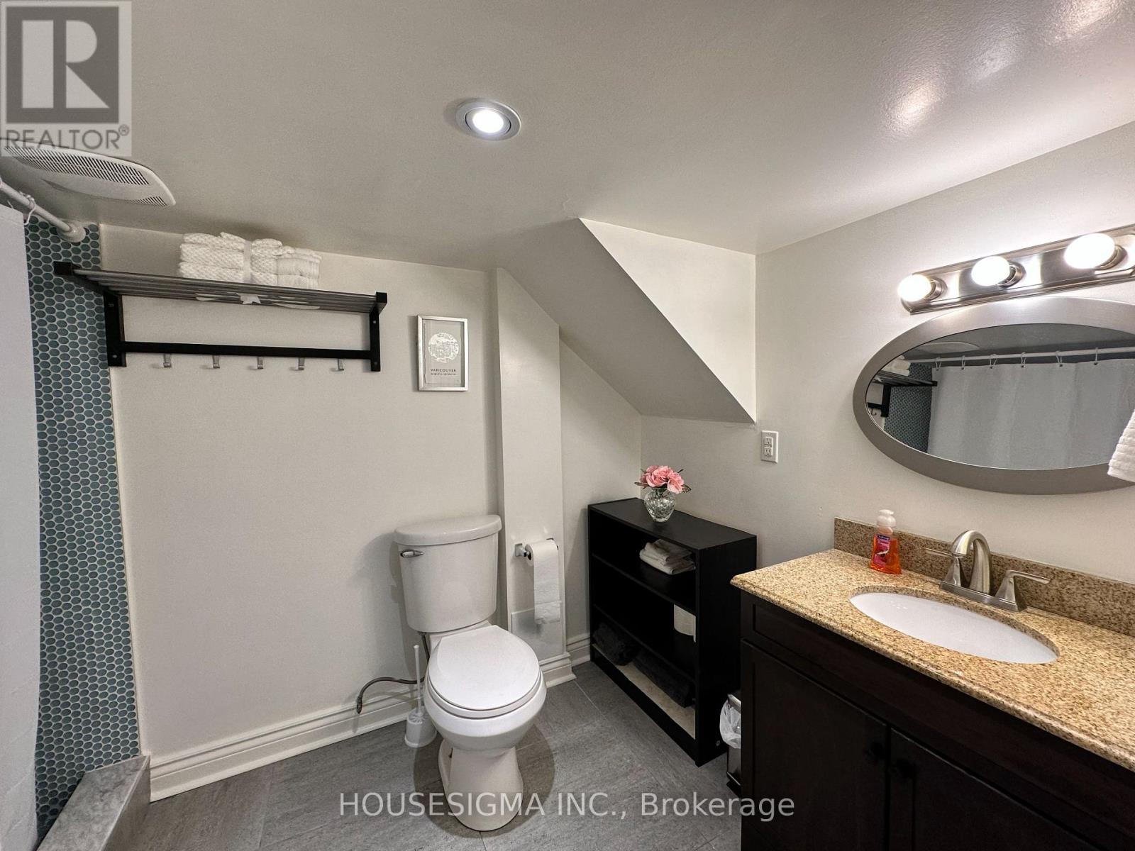 256 Woodbine Avenue, Toronto (The Beaches), Ontario  M4L 3P2 - Photo 49 - E12764806