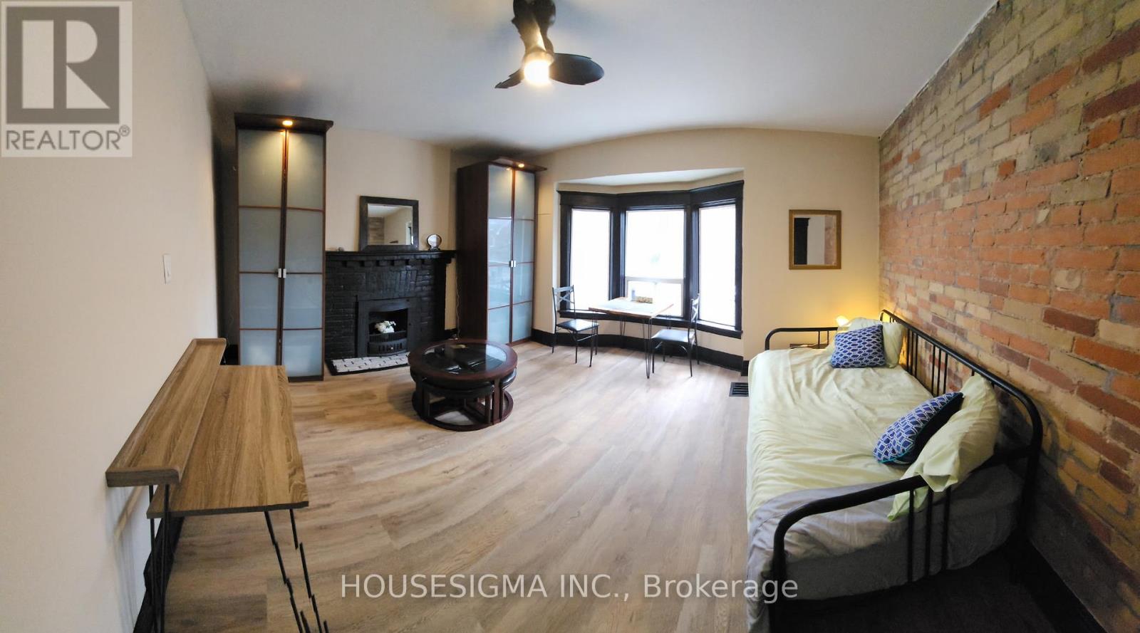 256 Woodbine Avenue, Toronto (The Beaches), Ontario  M4L 3P2 - Photo 8 - E12764806