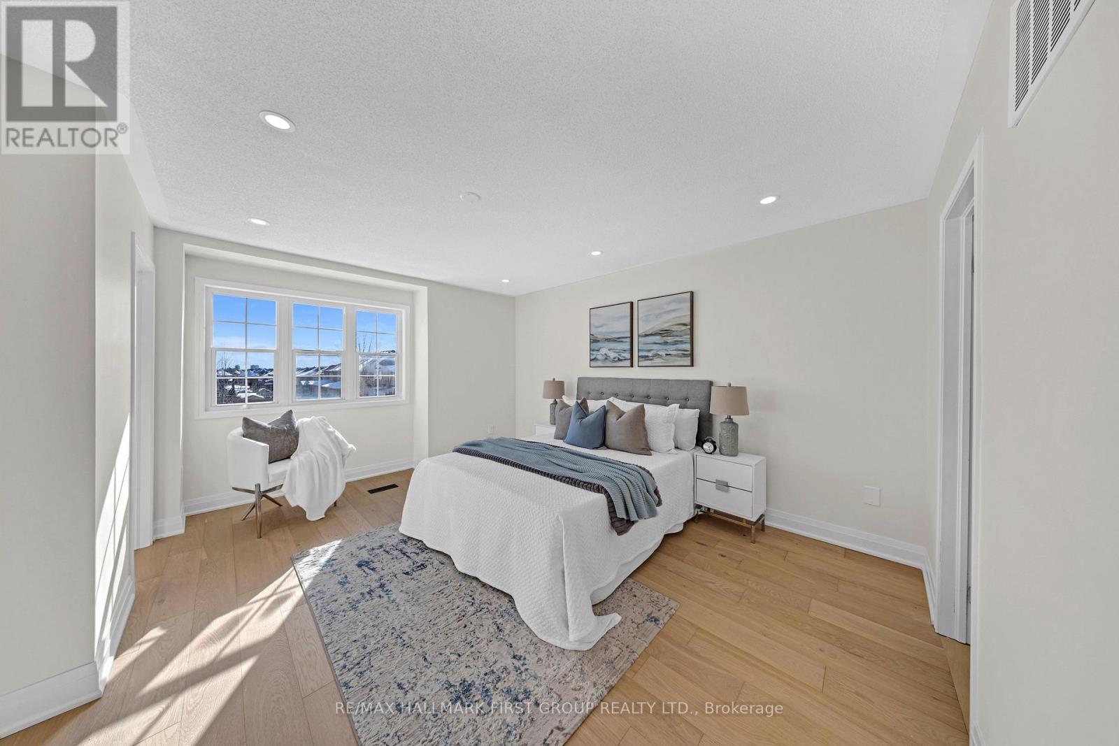 98 Kirkland Place, Whitby, Ontario  L1P 1W9 - Photo 17 - E12764810