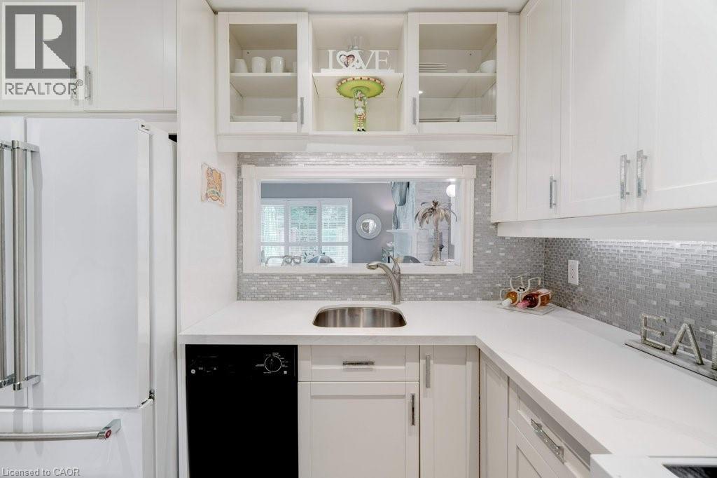 1280 Maple Crossing Boulevard Unit# 11, Burlington, Ontario  L7S 2G2 - Photo 11 - 40802252