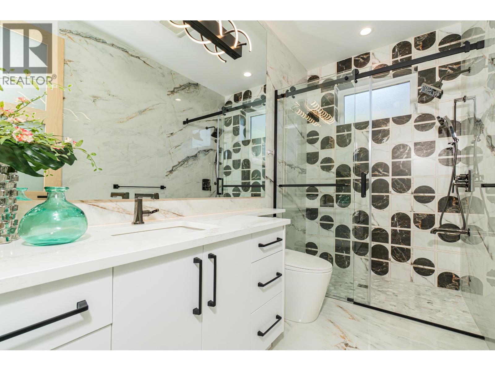 9531 Kirkmond Crescent, Richmond, British Columbia  V7E 1M7 - Photo 33 - R3056359