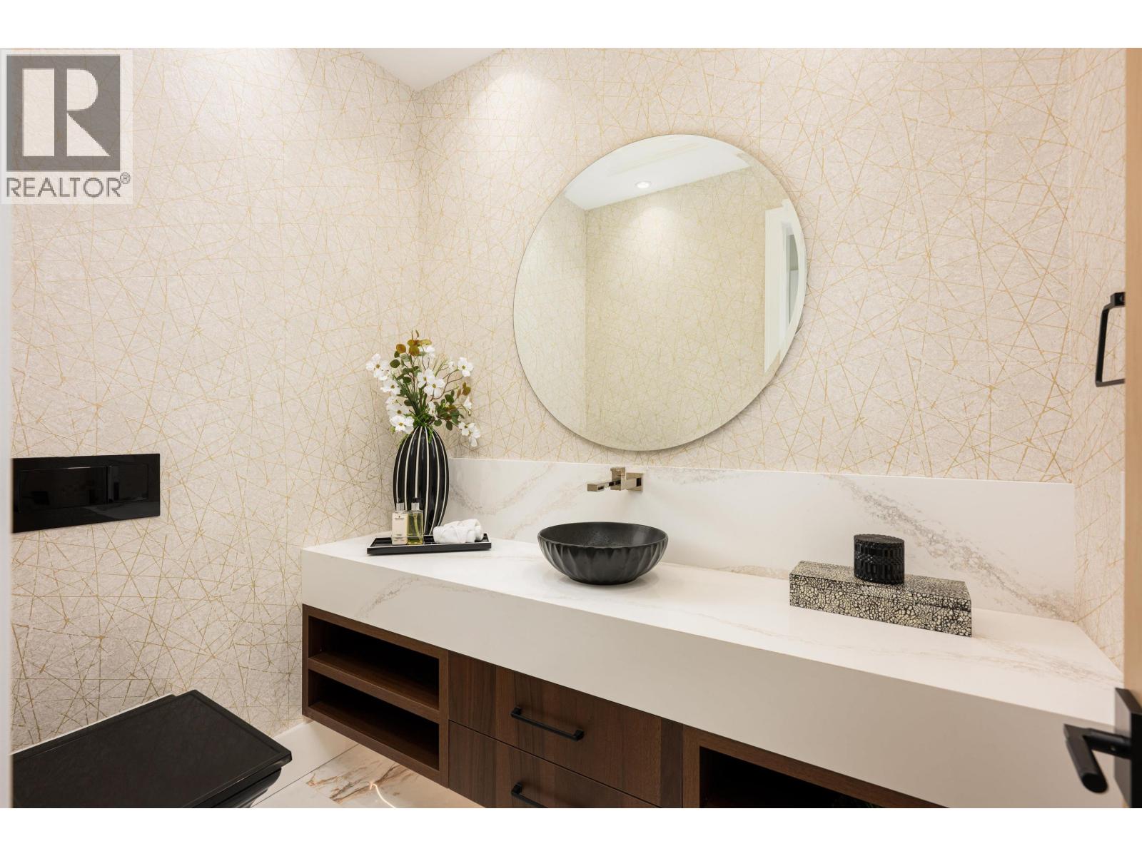 9531 Kirkmond Crescent, Richmond, British Columbia  V7E 1M7 - Photo 35 - R3056359