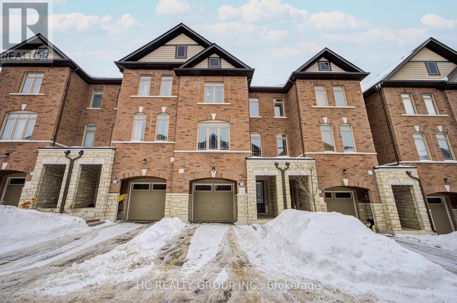 119 GORDON CIRCLE, Newmarket, Ontario