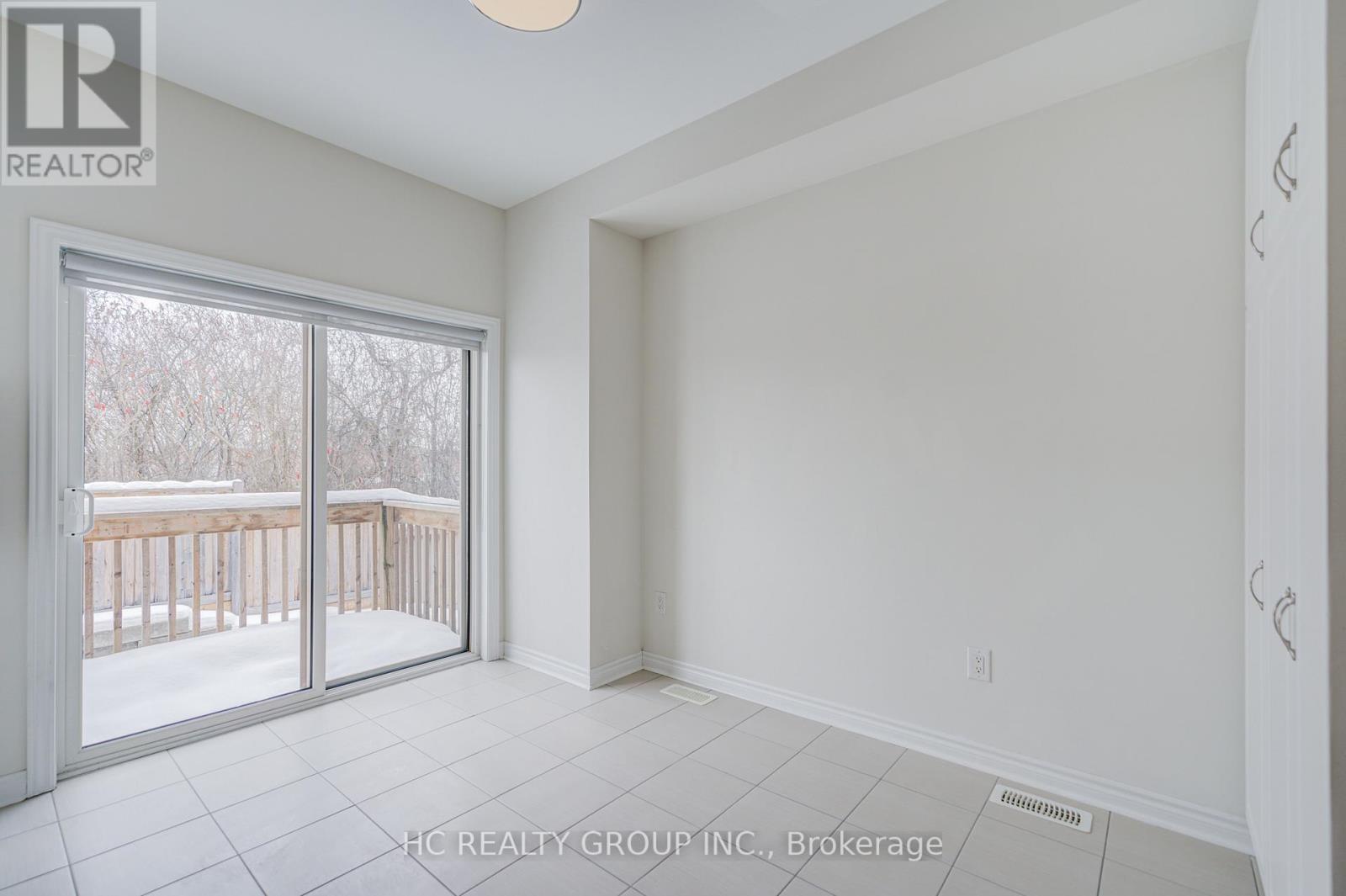 119 Gordon Circle, Newmarket, Ontario  L3Y 0C9 - Photo 9 - N12764834