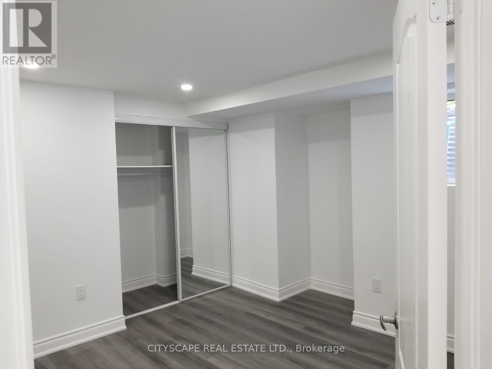 Lower - 3207 Pebblewood Road, Mississauga, Ontario  L5N 6P5 - Photo 12 - W12764816