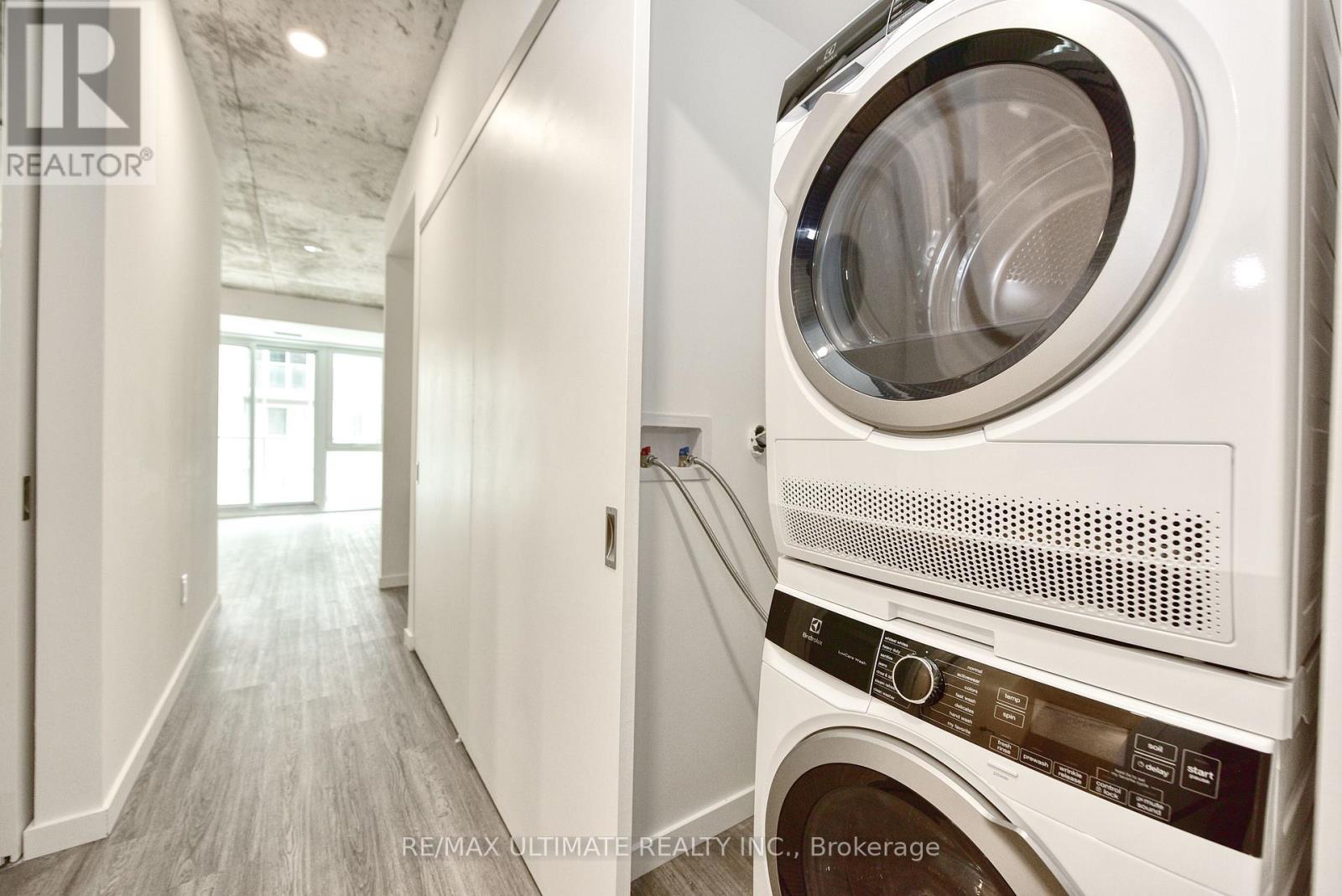 405 - 689 The Queensway, Toronto, Ontario  M8Y 0C8 - Photo 10 - W12764860