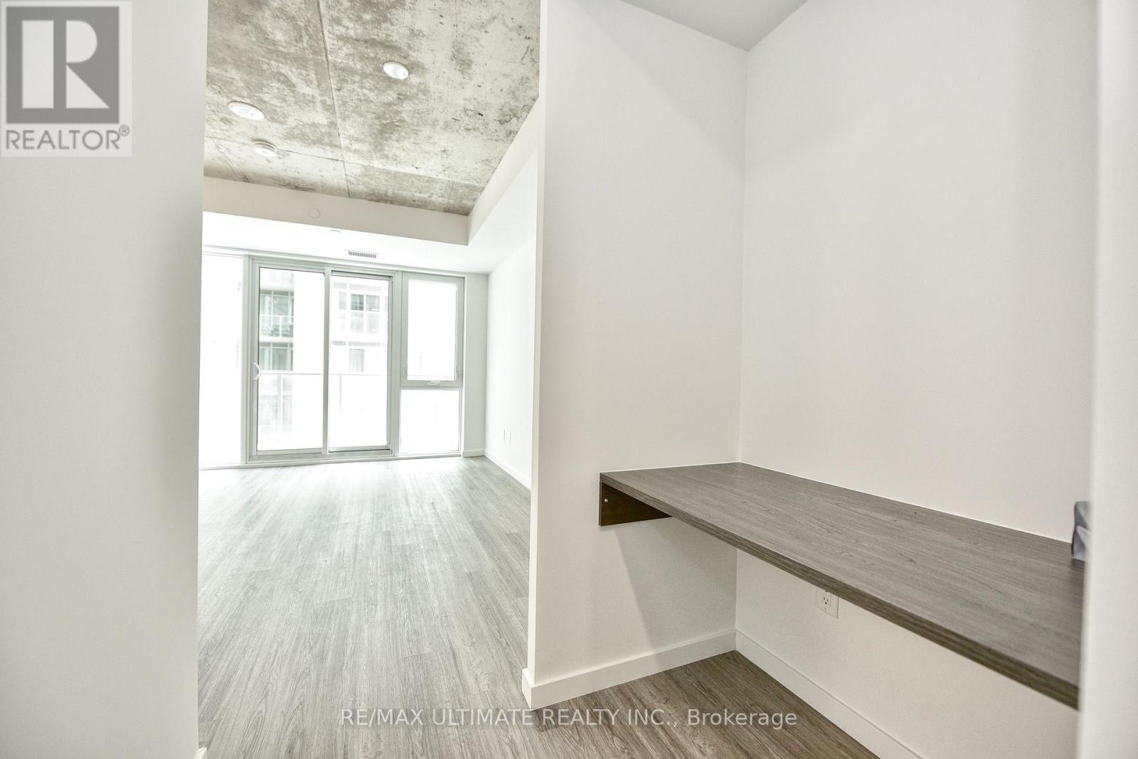 405 - 689 The Queensway, Toronto, Ontario  M8Y 0C8 - Photo 4 - W12764860