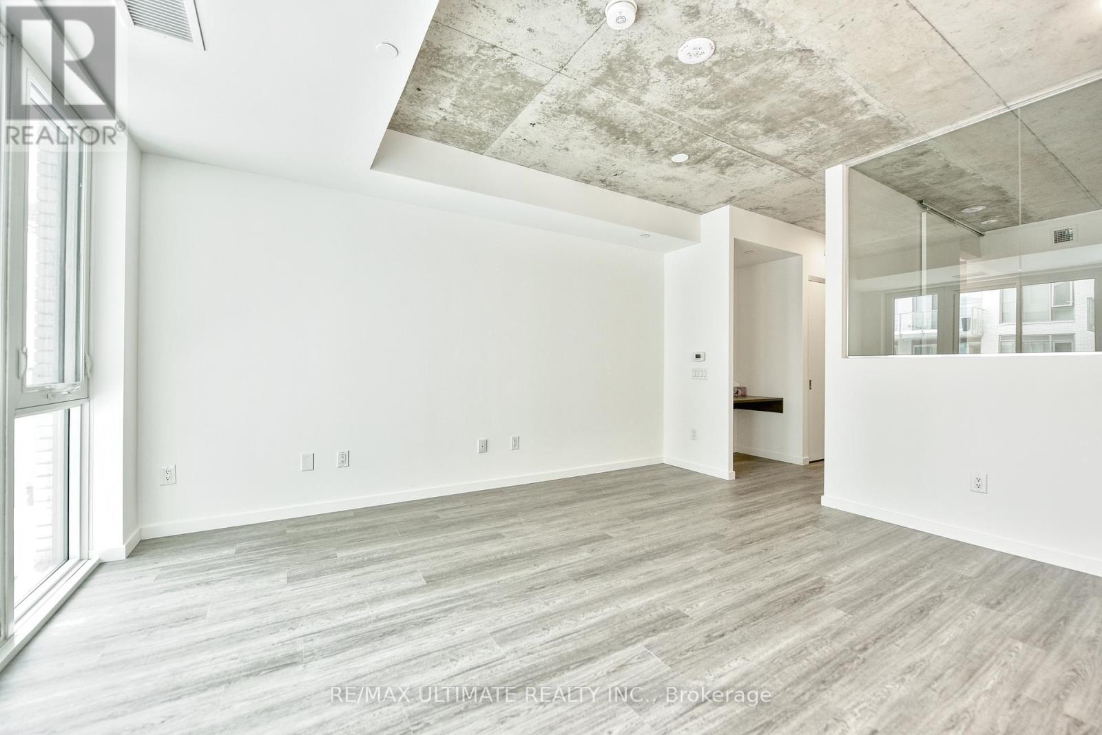 405 - 689 The Queensway, Toronto, Ontario  M8Y 0C8 - Photo 6 - W12764860