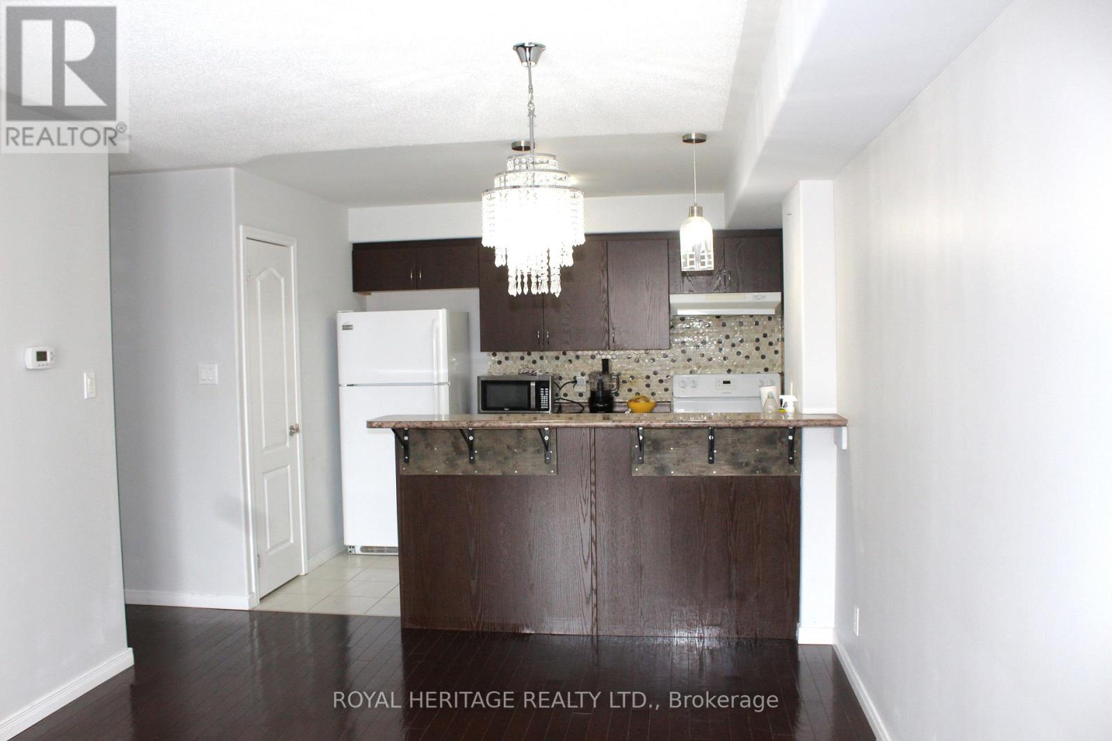 307 - 306 Spillsbury Drive, Peterborough (Otonabee Ward 1), Ontario  K9K 0B5 - Photo 10 - X12764852