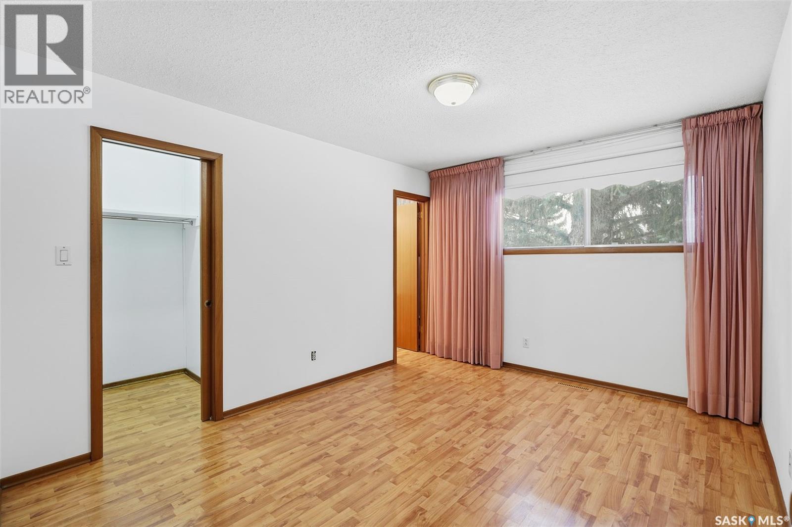 121 Simon Fraser Crescent, Saskatoon, Saskatchewan  S7H 3S9 - Photo 14 - SK028044