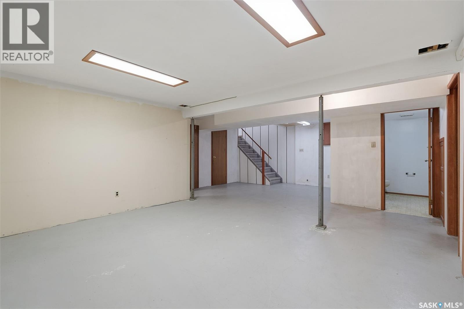 121 Simon Fraser Crescent, Saskatoon, Saskatchewan  S7H 3S9 - Photo 22 - SK028044