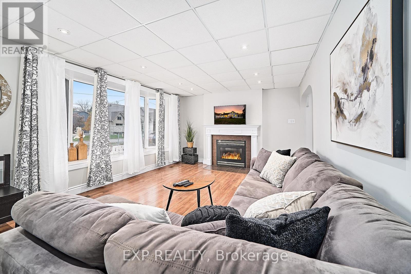 17 Eastwood Avenue N, Oshawa (Samac), Ontario  L1G 3Y5 - Photo 12 - E12764928