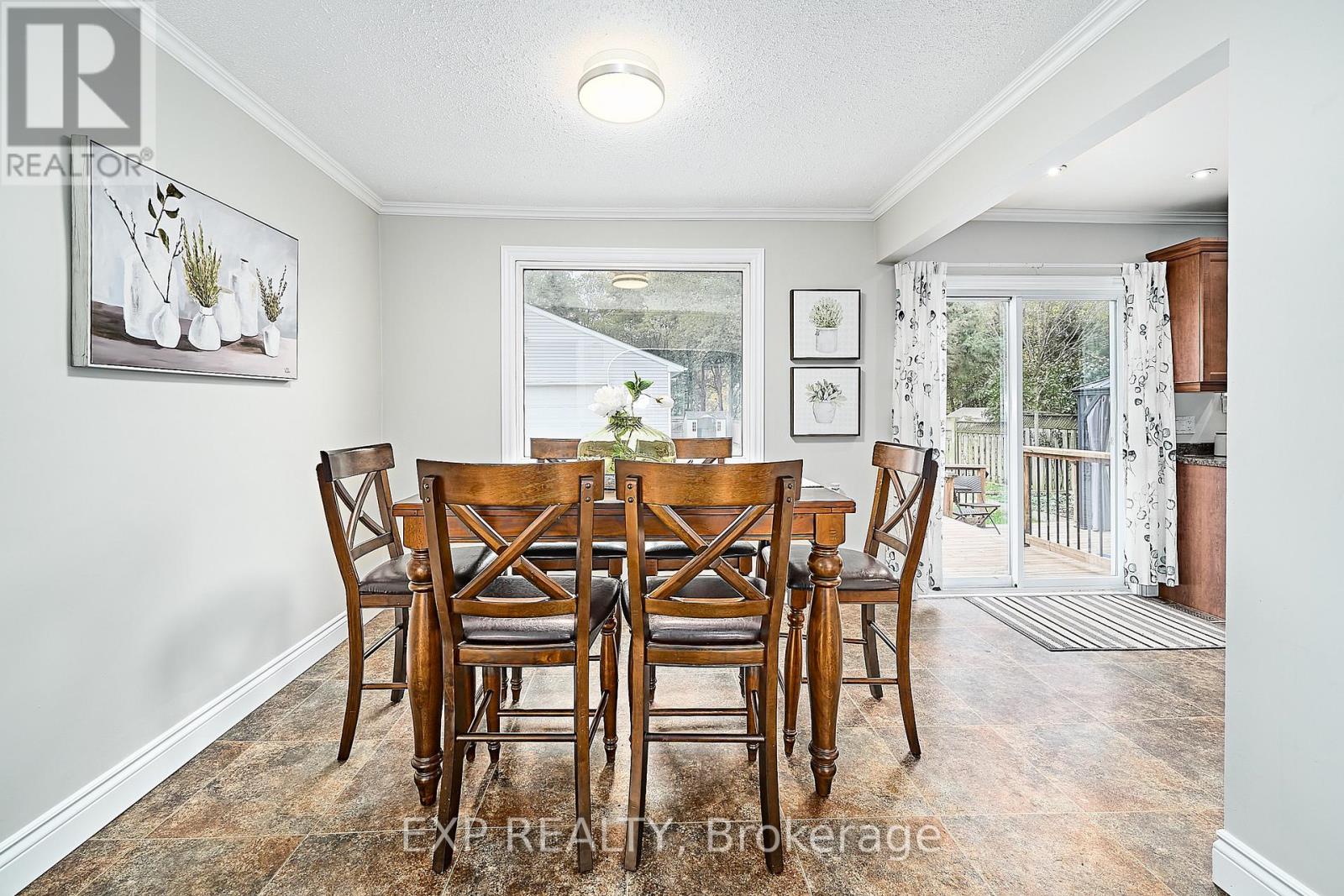 17 Eastwood Avenue N, Oshawa (Samac), Ontario  L1G 3Y5 - Photo 16 - E12764928