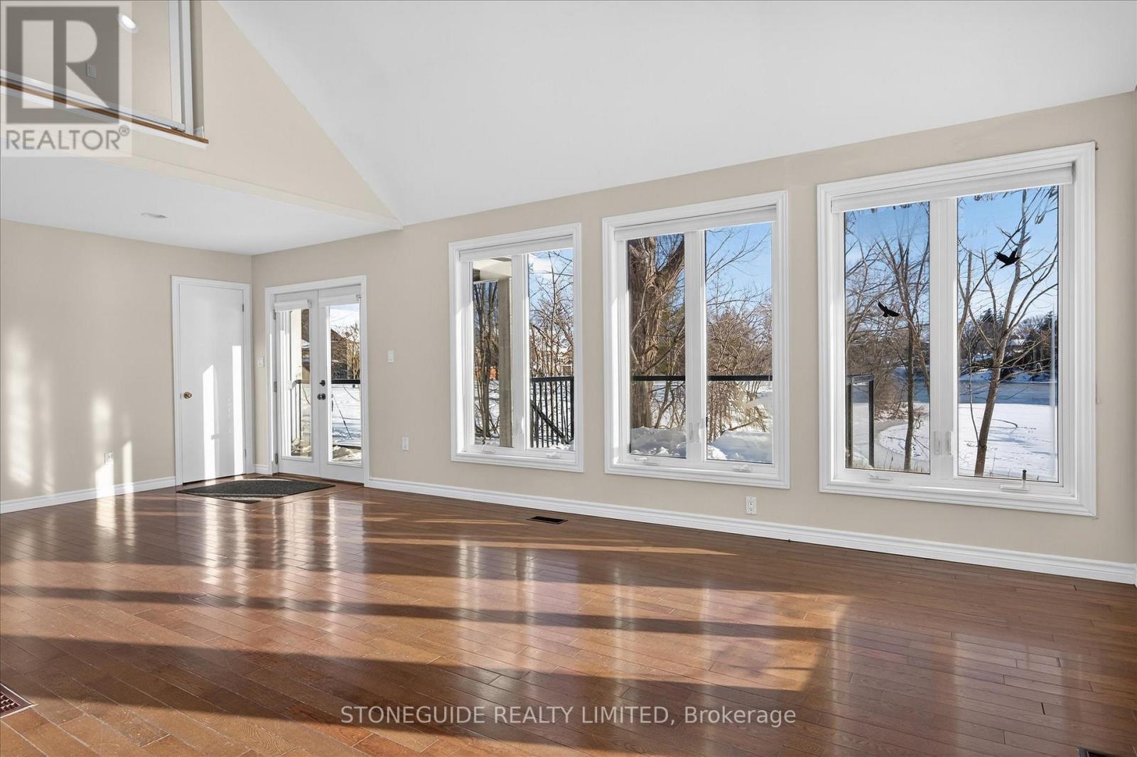 122 Fradette Avenue, Peterborough (Otonabee Ward 1), Ontario  K9J 1T5 - Photo 11 - X12764870