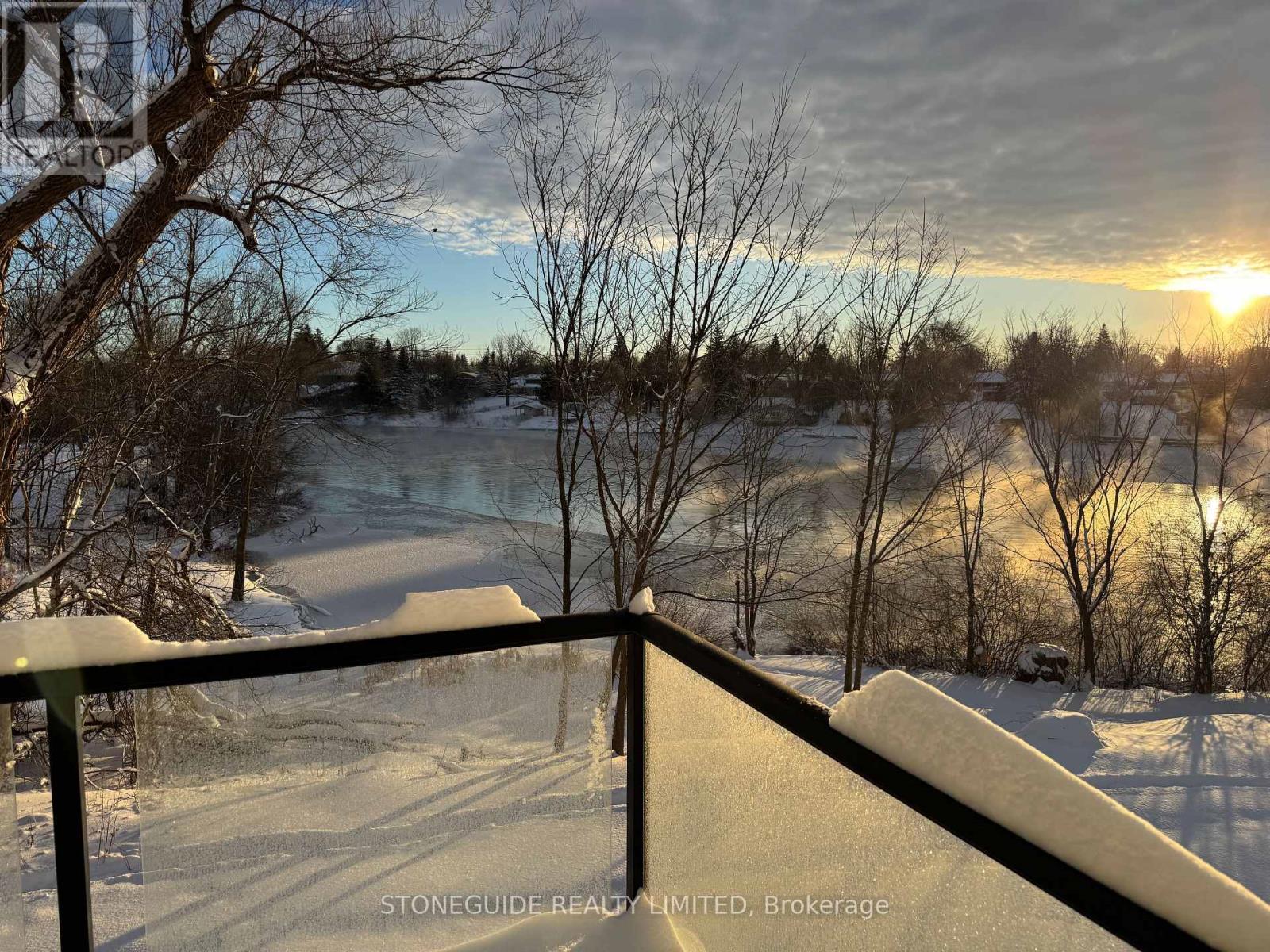 122 Fradette Avenue, Peterborough (Otonabee Ward 1), Ontario  K9J 1T5 - Photo 38 - X12764870