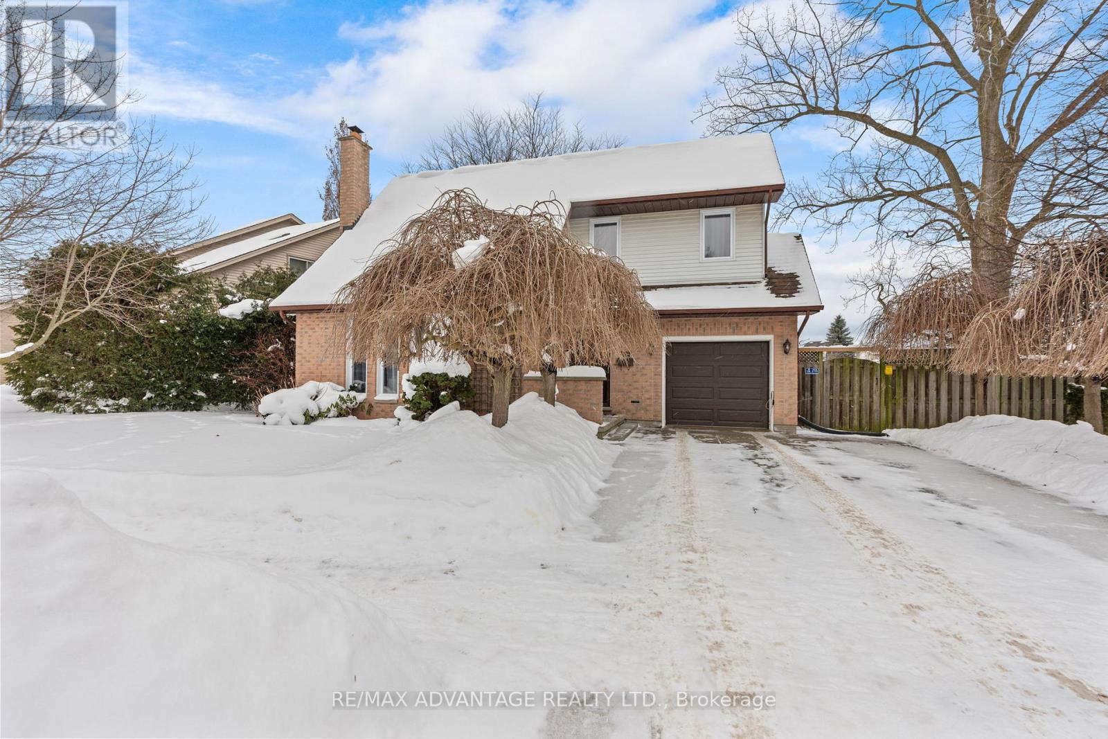 122 BARRYDALE CRESCENT, London North, Ontario