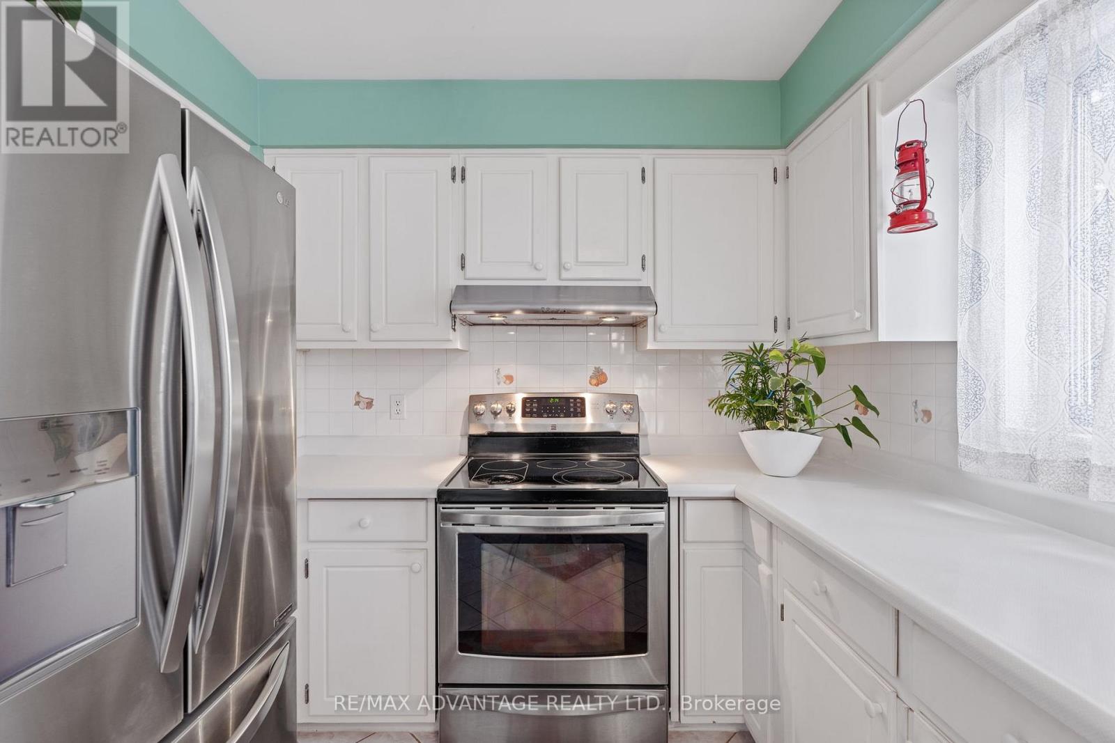 122 Barrydale Crescent, London North, Ontario  N6G 2X6 - Photo 13 - X12764872