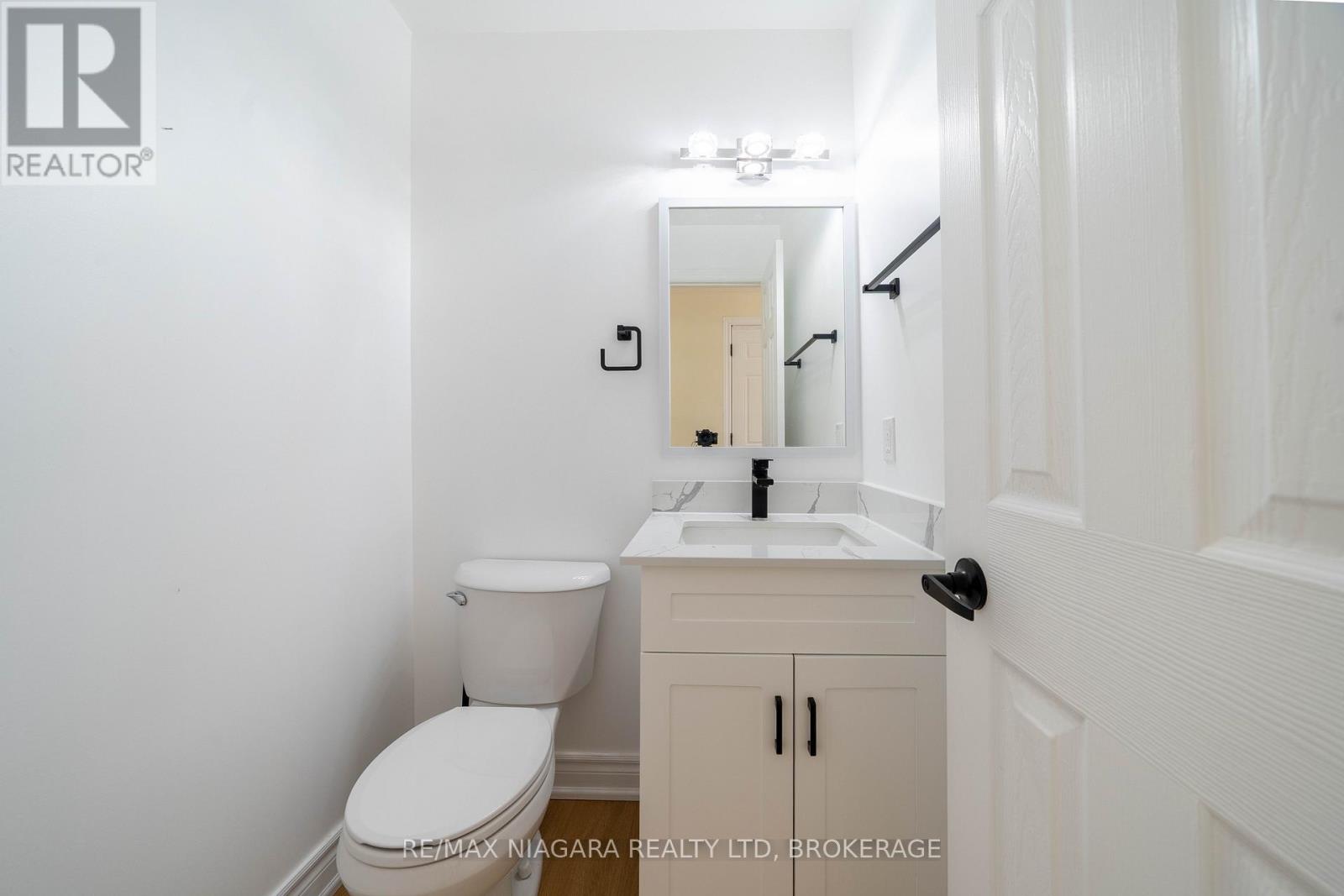 5802 Peer Street, Niagara Falls, Ontario  L2G 1X2 - Photo 15 - X12764880