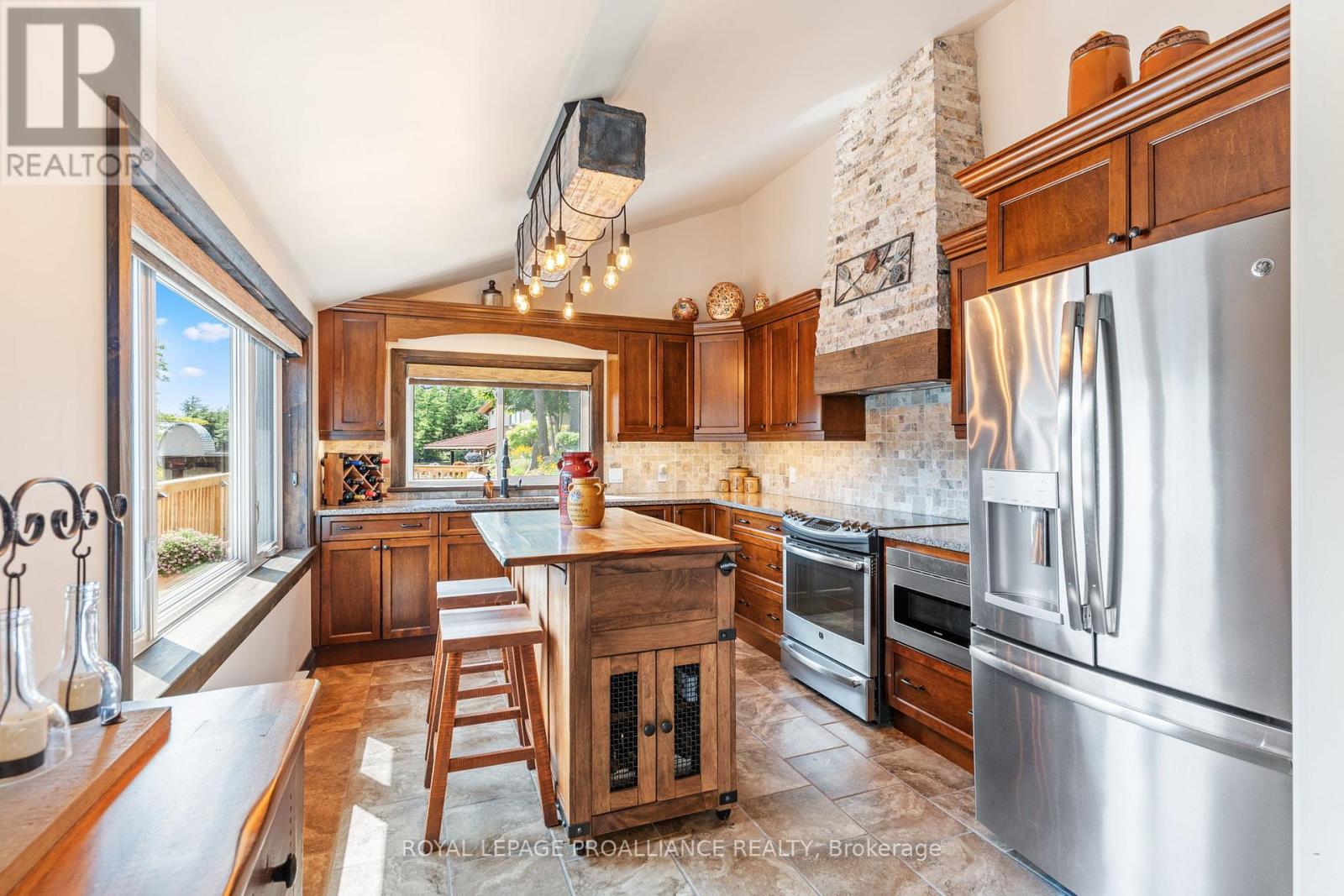 270 Spence Lane, Athens, Ontario  K0E 1B0 - Photo 21 - X12764922