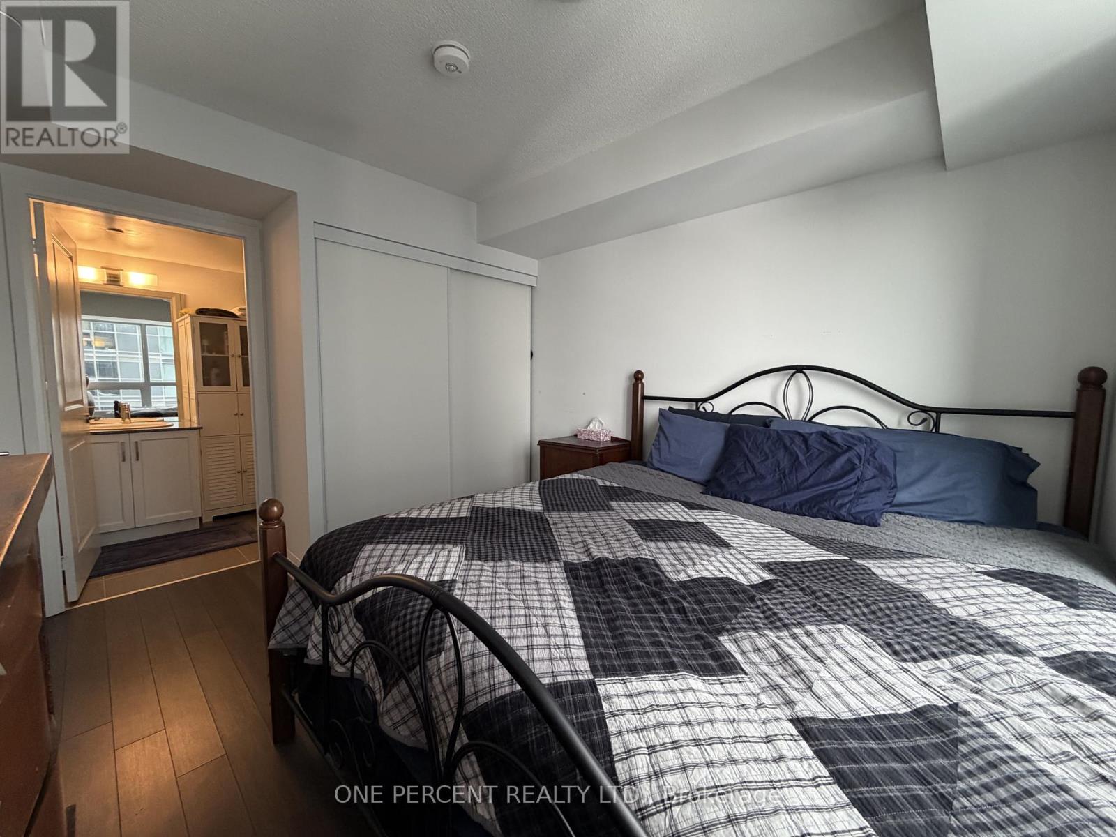 2010 - 20 Meadowglen Place, Toronto, Ontario  M1G 0A9 - Photo 13 - E12764892