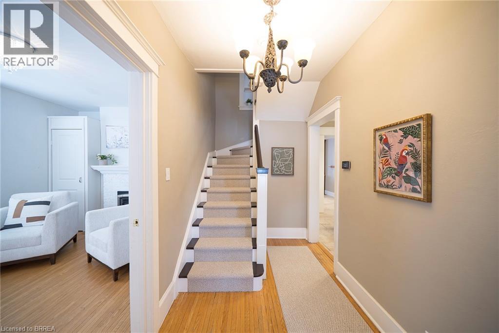 48 Lincoln Avenue, Brantford, Ontario  N3T 4S7 - Photo 4 - 40797787